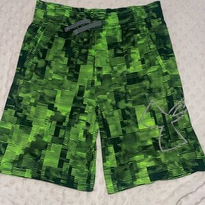 Boys Youth Medium Athletic Shorts